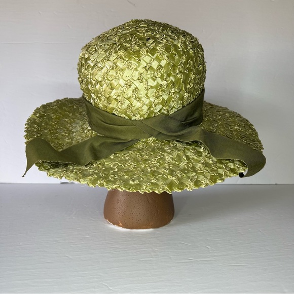 Vintage Lazarus Hat with Crossed Ribbon Size 22 Church Hat Easter Spring events - Picture 1 of 12
